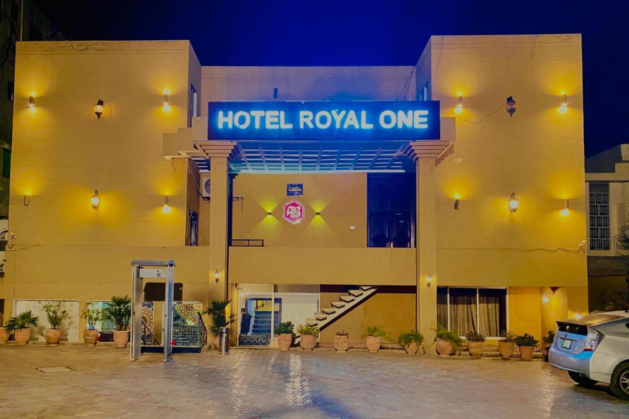 Hotel Royal One Multan Exterior photo
